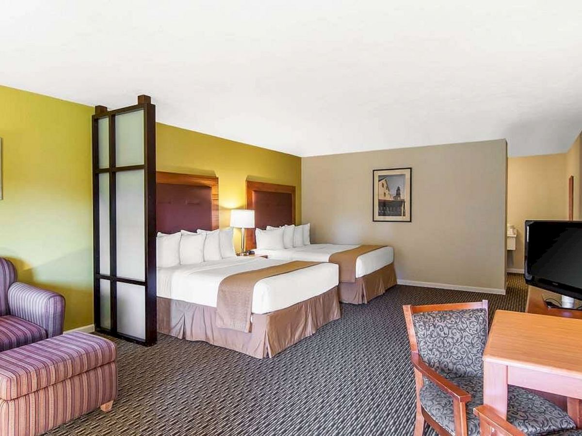 Quality Inn & Suites at Coos Bay